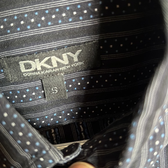 Dkny full sleeves shirt - Picture 2 of 9